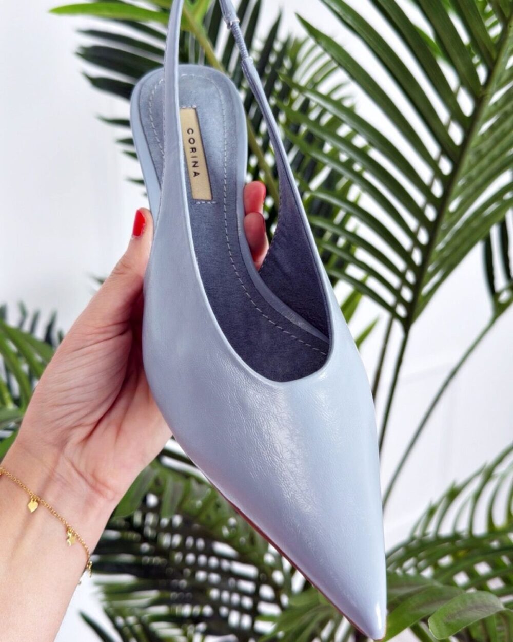 Zapato destalonado tacón azul - Imagen 2