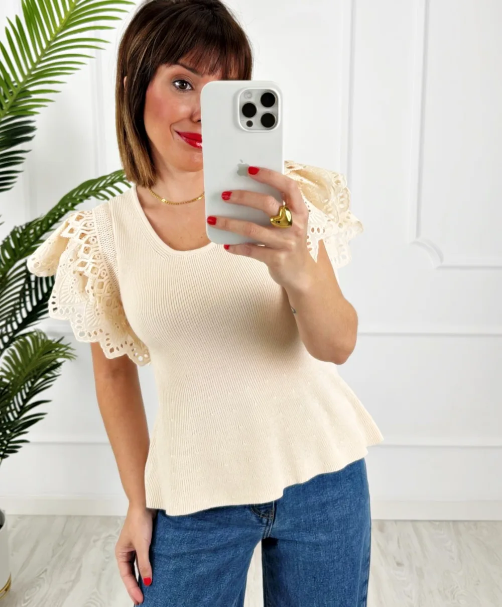Camiseta manga puntilla beige