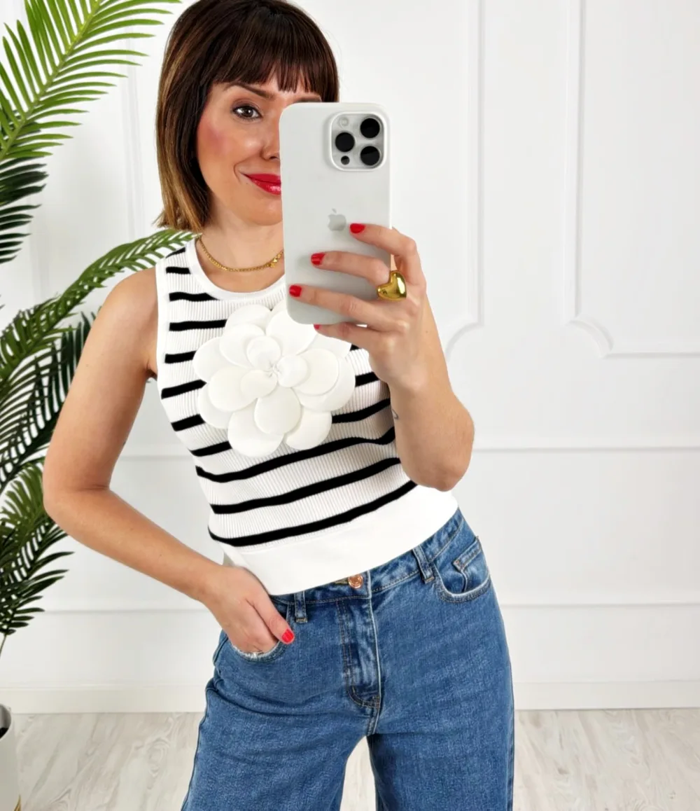 Top rayas flor blanco
