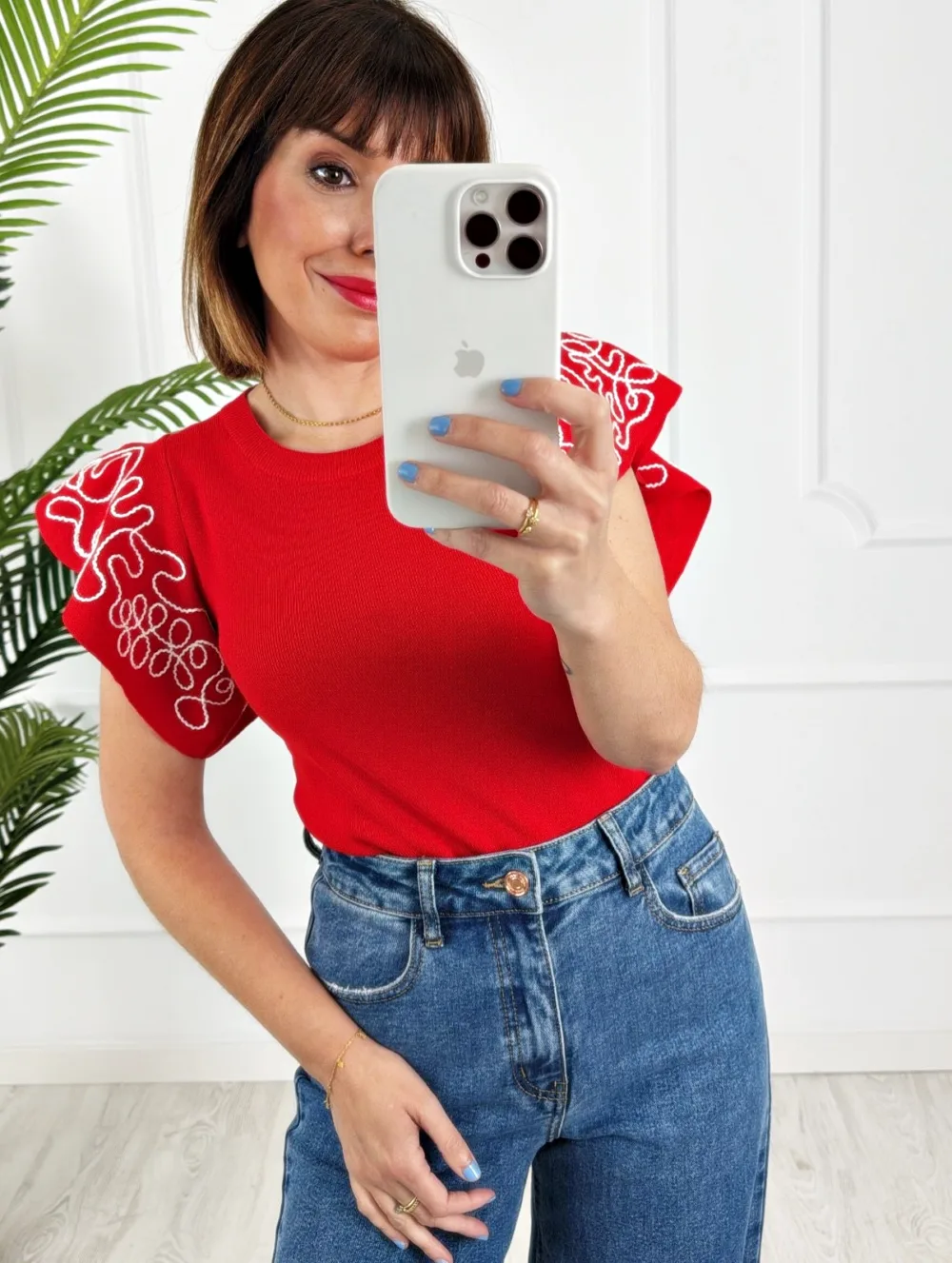 Camiseta punto bordados roja