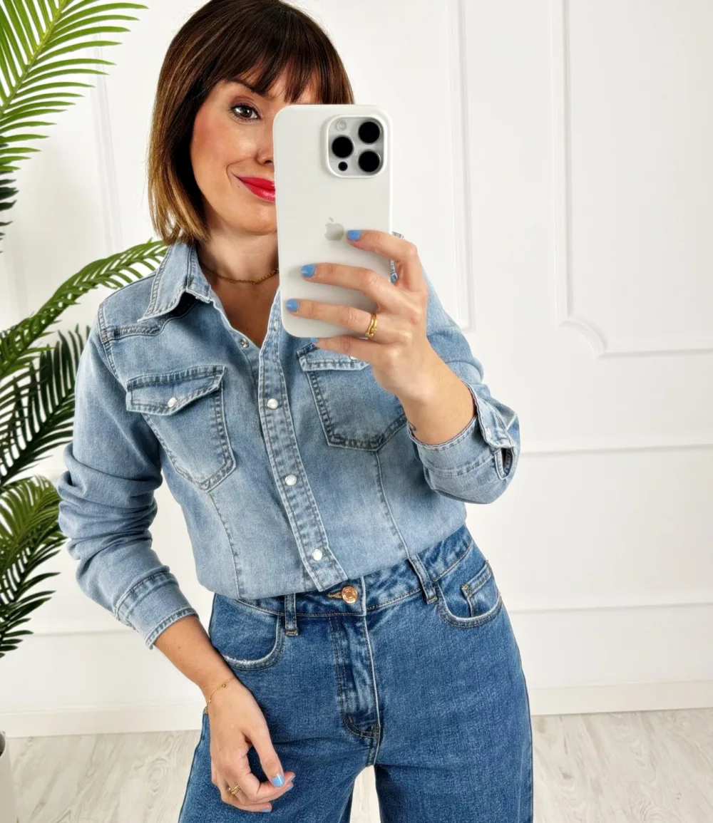 Camisa denim básica