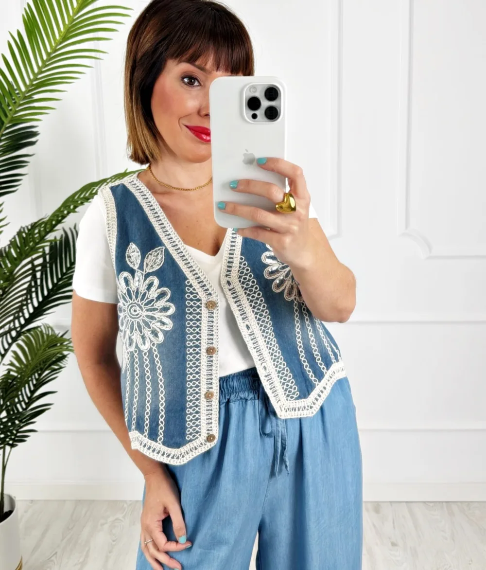 Chaleco denim crochet lentejuelas - Imagen 2