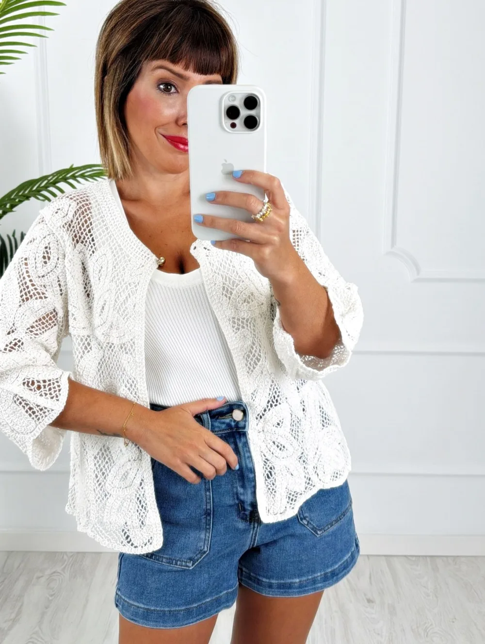 Chaqueta botón crochet blanca