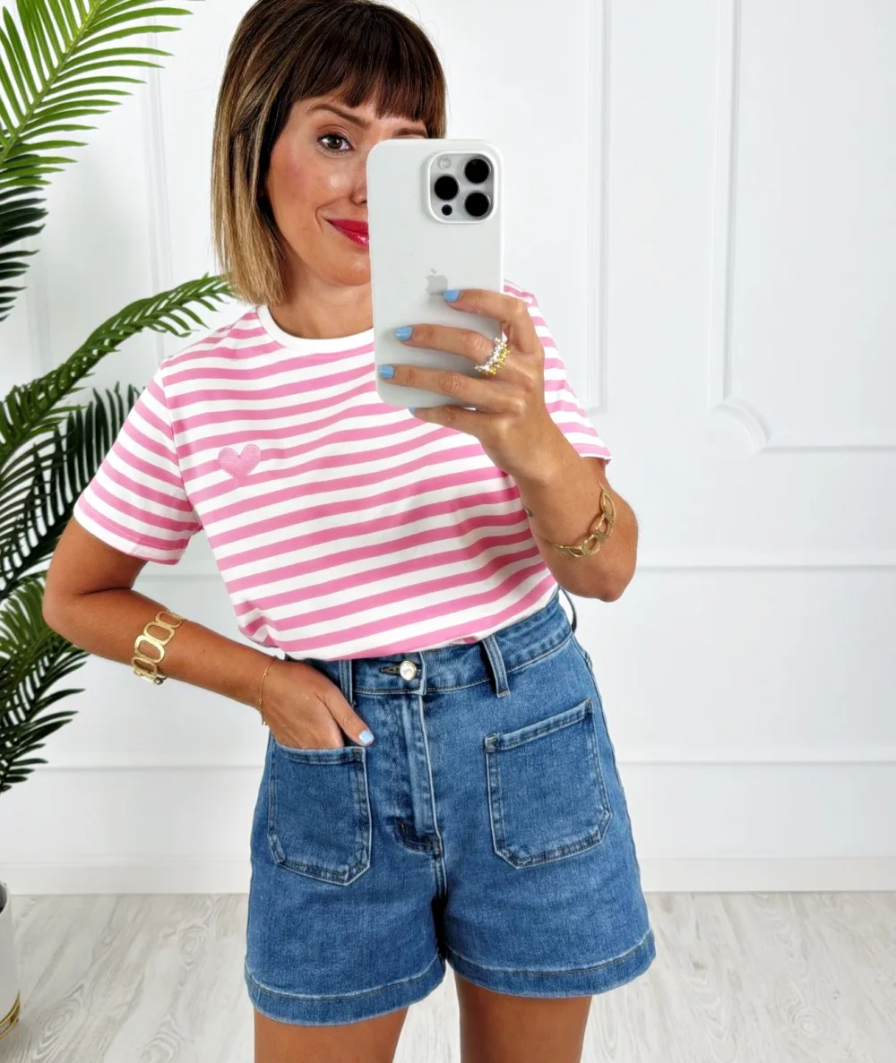 Camiseta rayas corazón bordado rosa