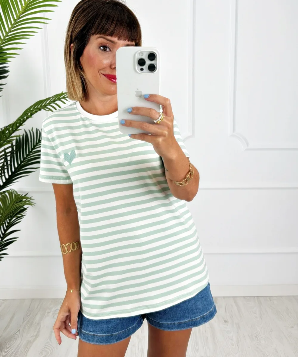 Camiseta rayas corazón bordado verde agua - Imagen 2