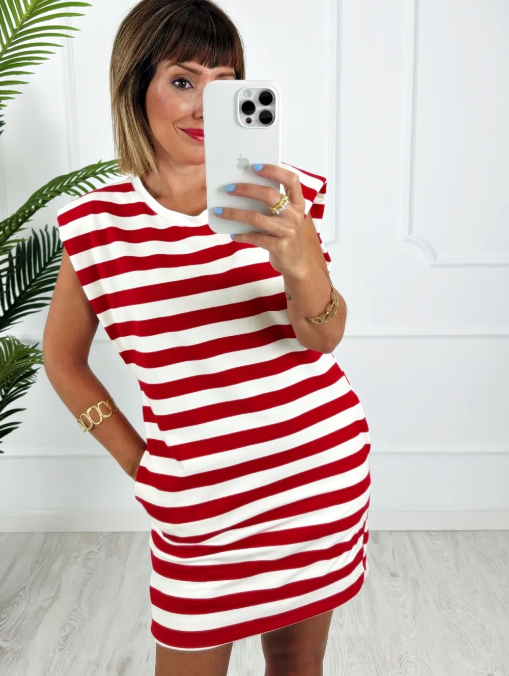 Vestido hombreras franjas rojo