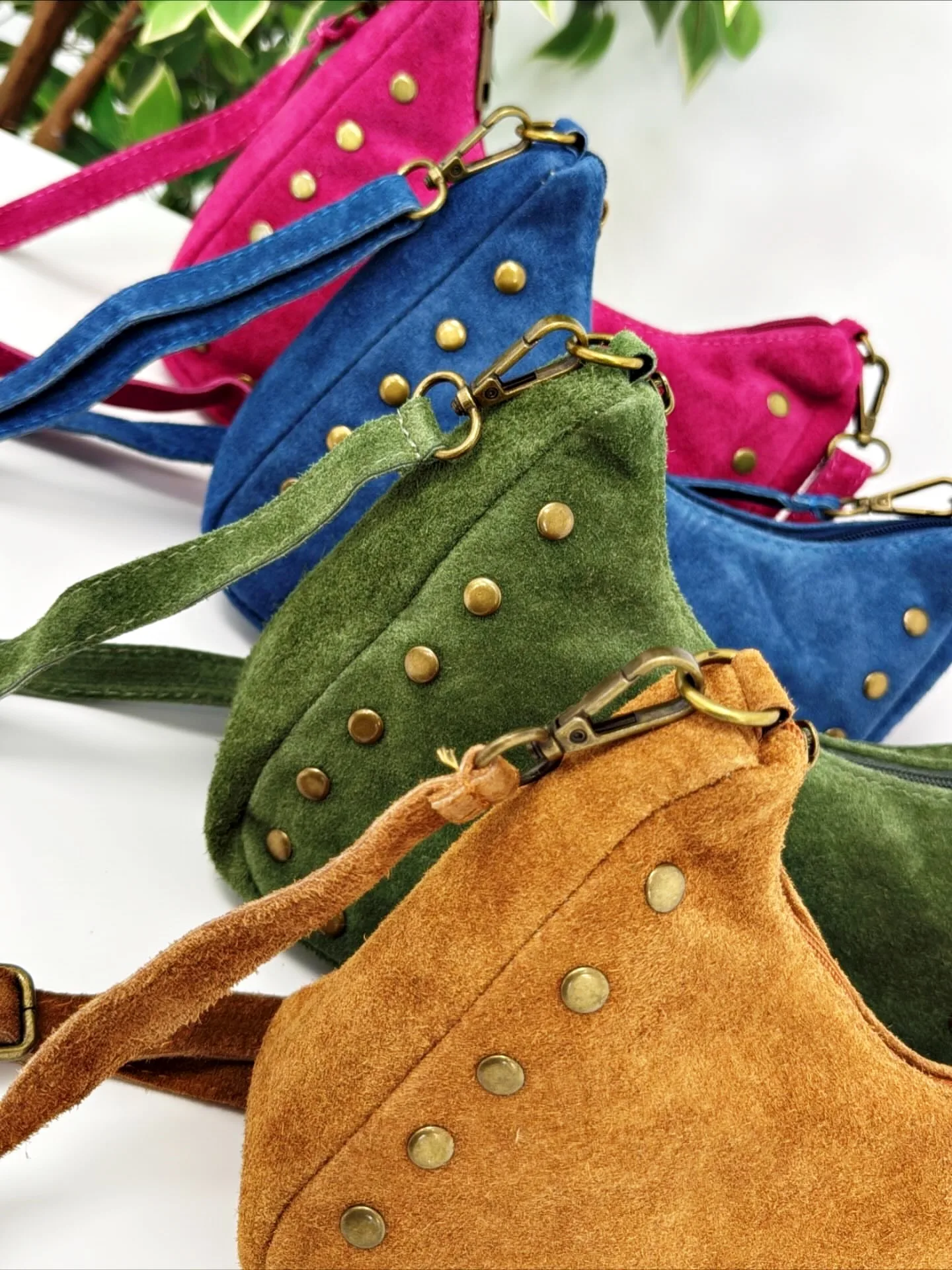 Bolso ante tachas rosa - Imagen 2