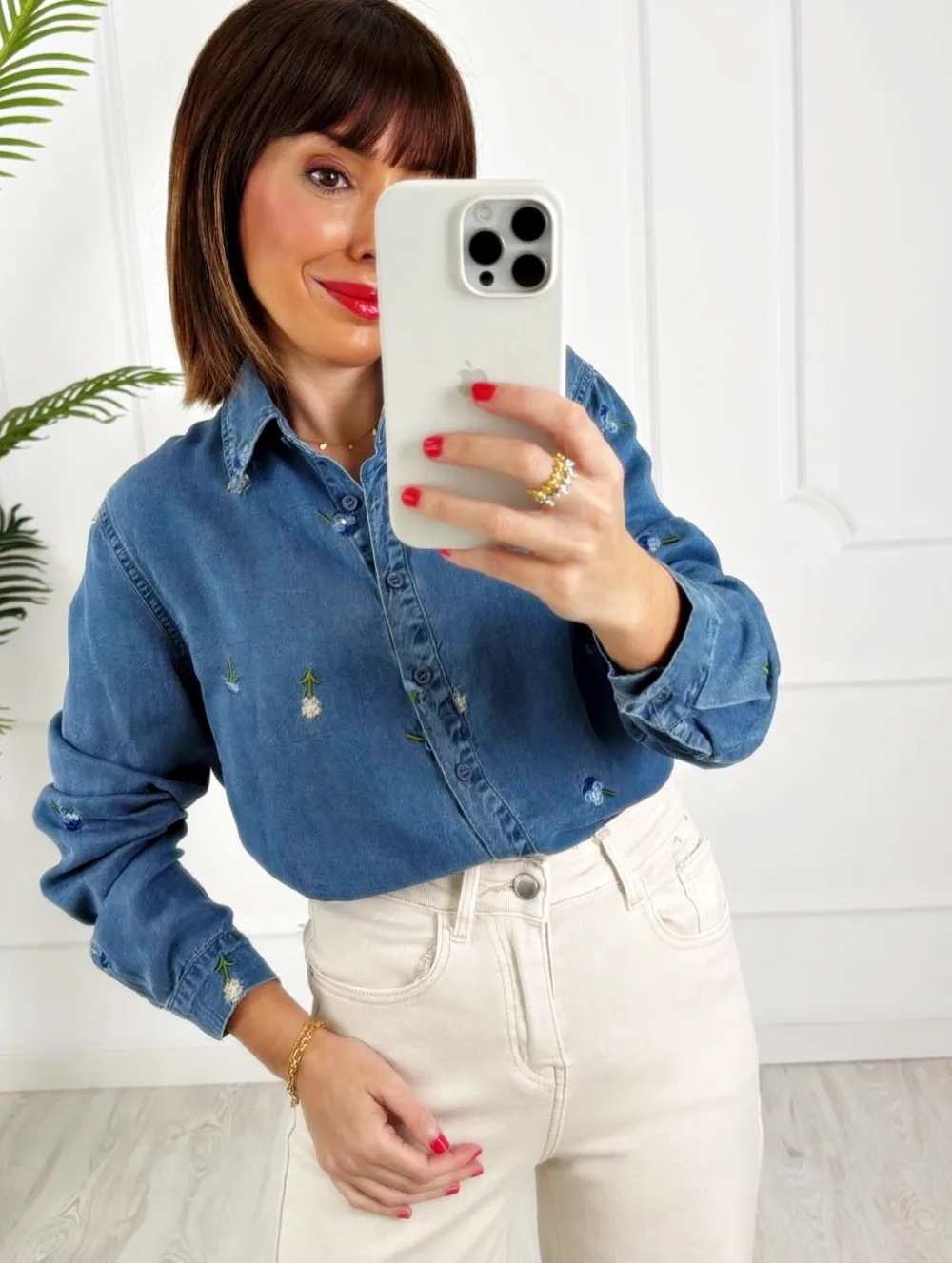 Camisa denim flores bordada