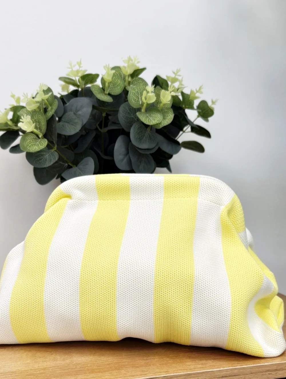 Bolso franjas amarillo