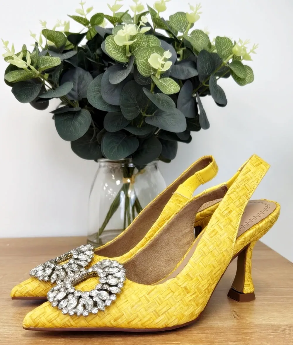 Zapato joya amarillo