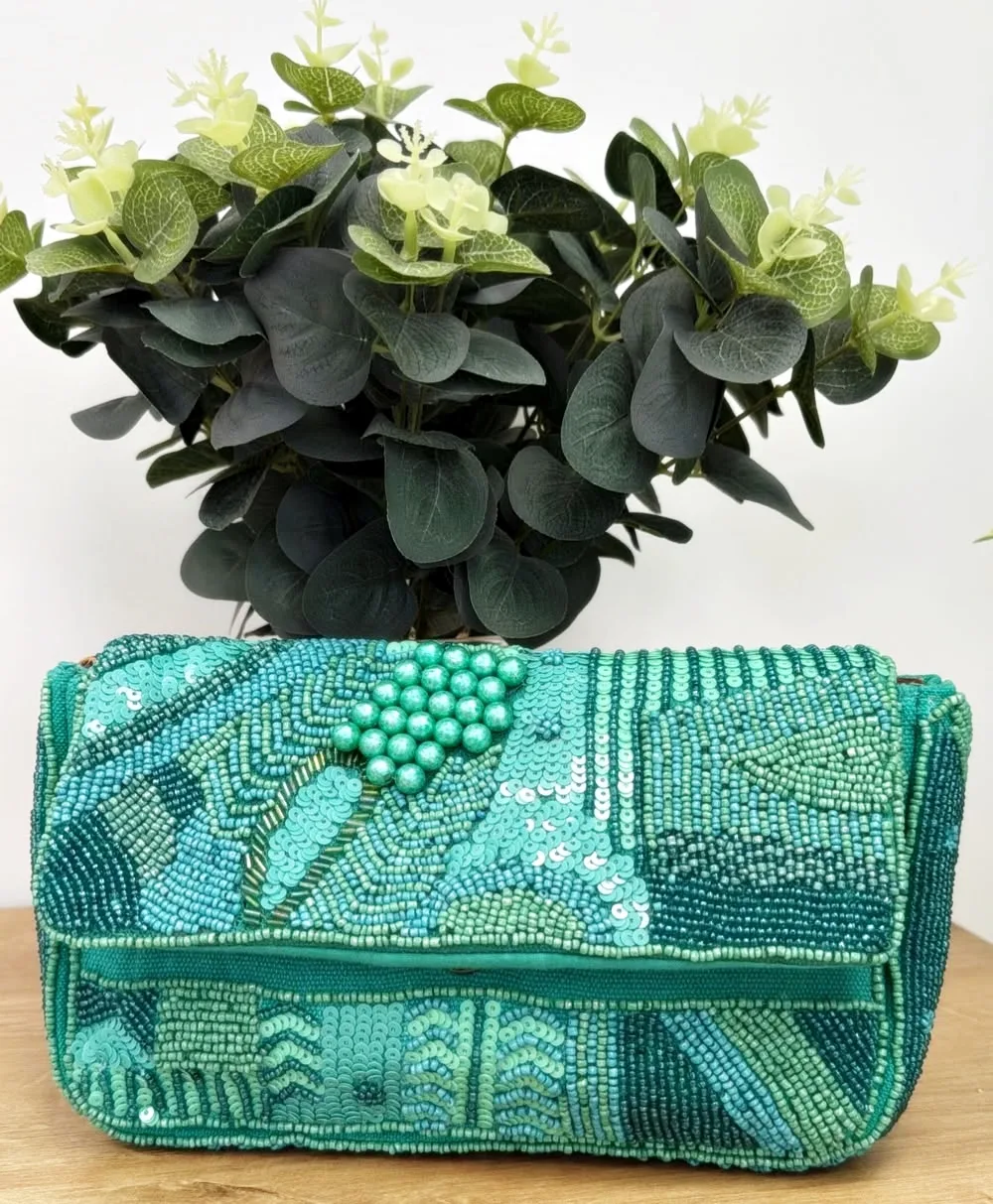 Bolso abalorios verde agua
