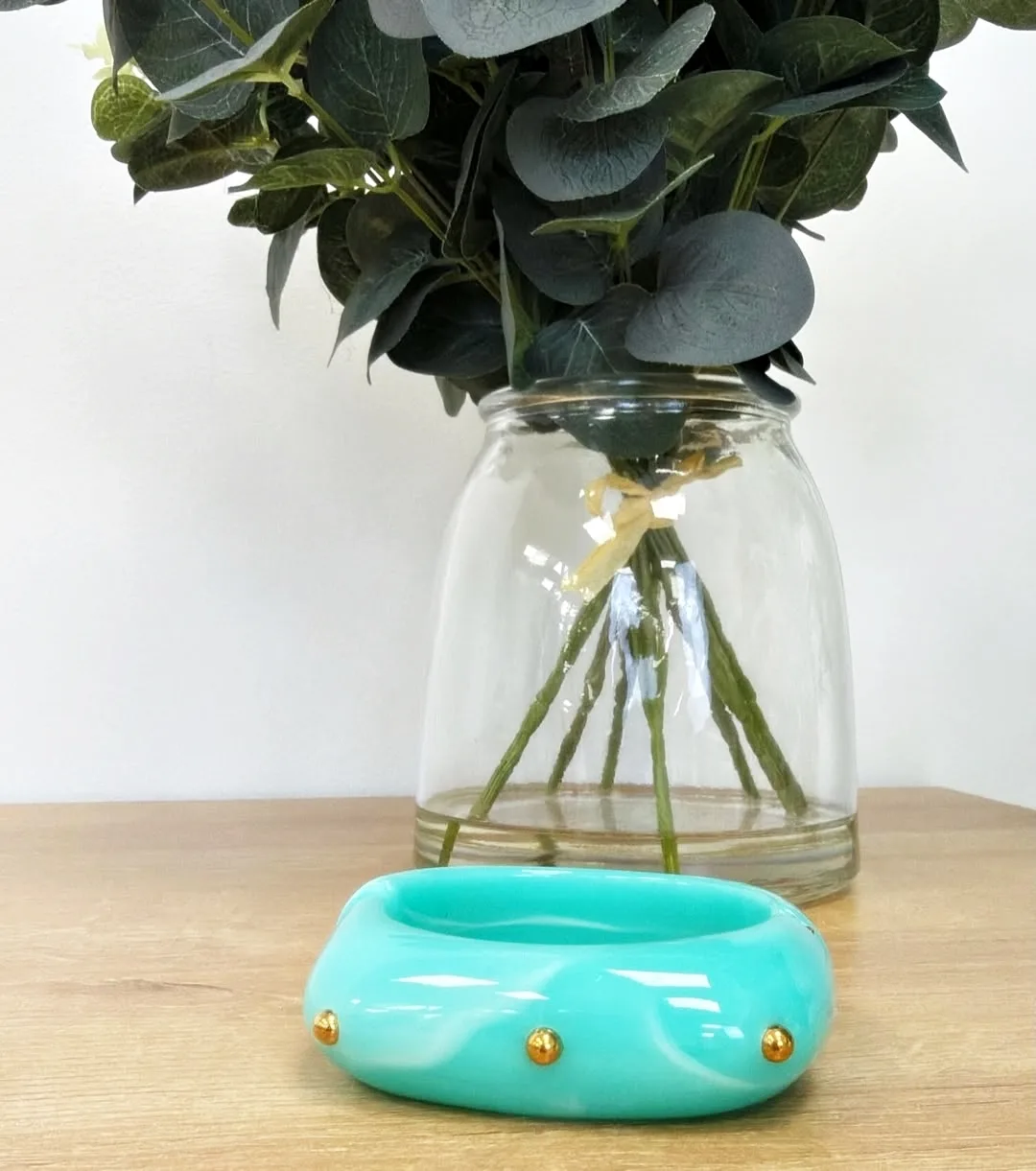 Brazalete tachas acero verde agua