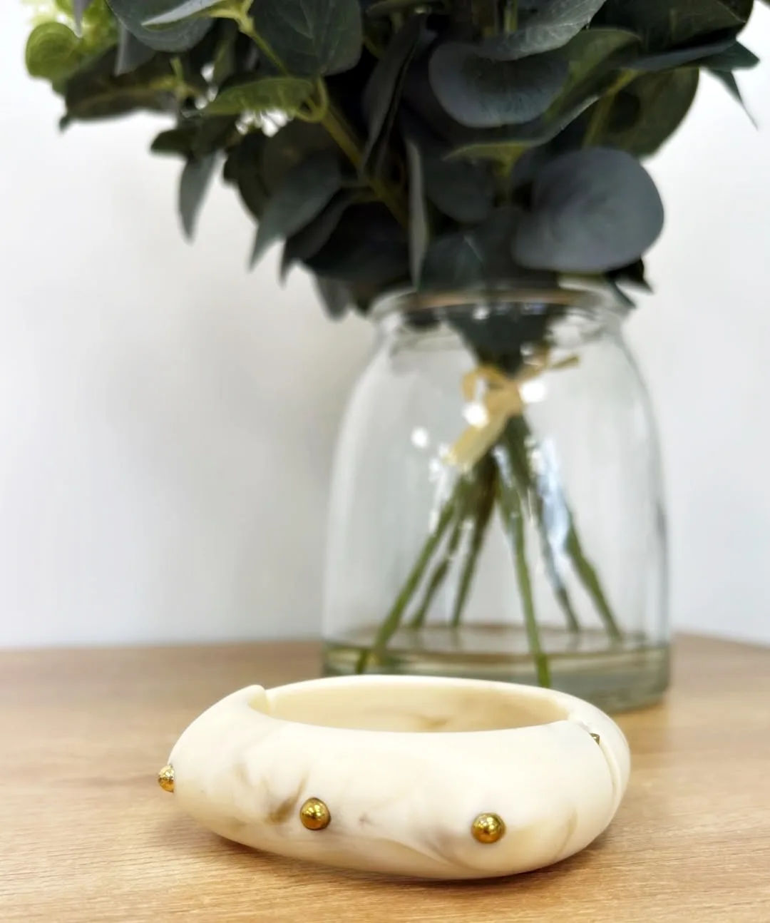 Brazalete tachas acero beige