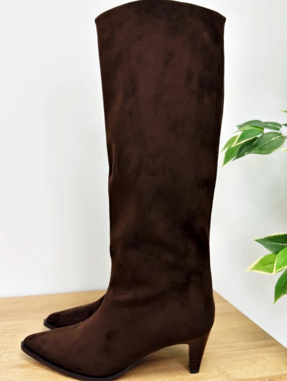 Bota alta tacón chocolate