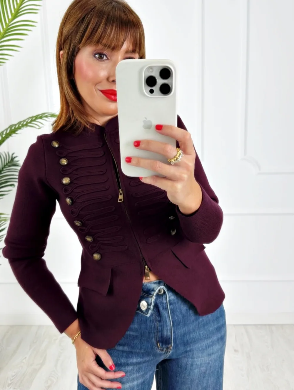 Chaqueta militar berenjena