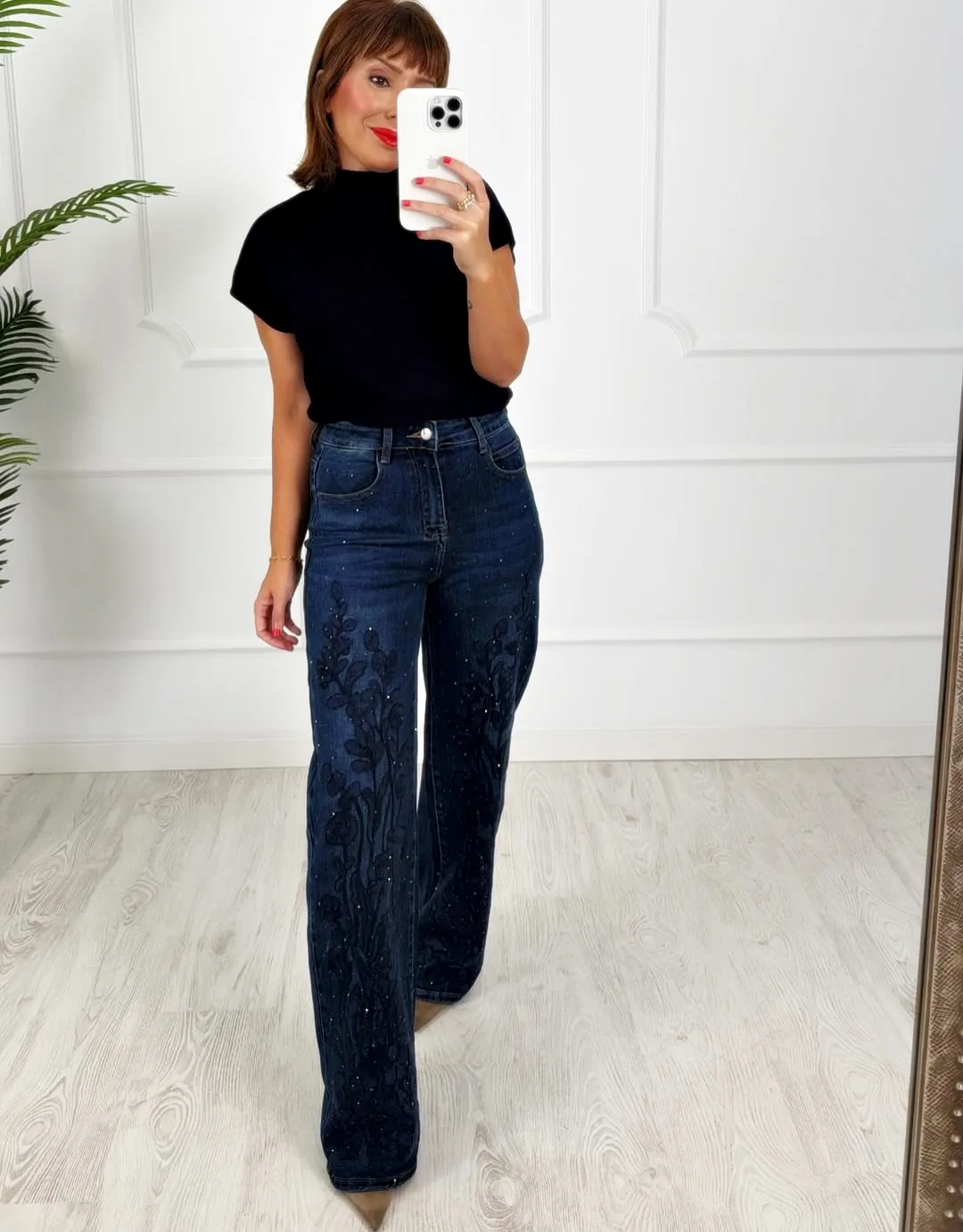 Pantalón denim bordados strass