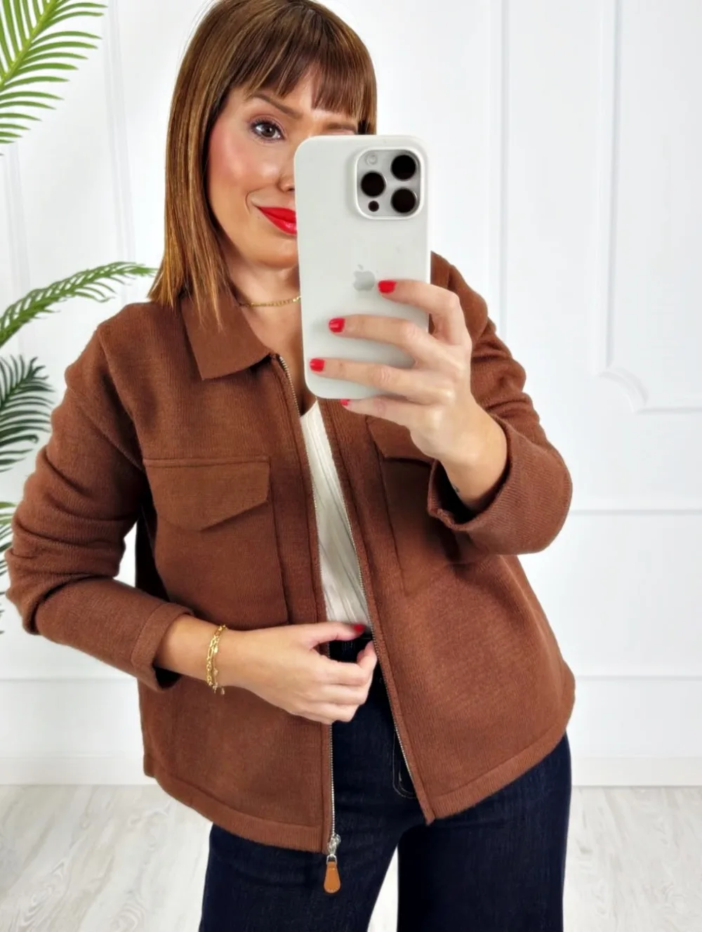 Chaqueta bolsillos cremallera camel